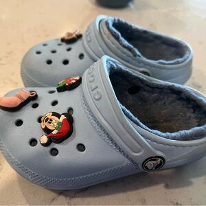 Winter crocs